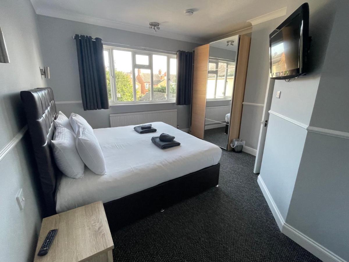 Regency House Hotel Loughborough Bagian luar foto