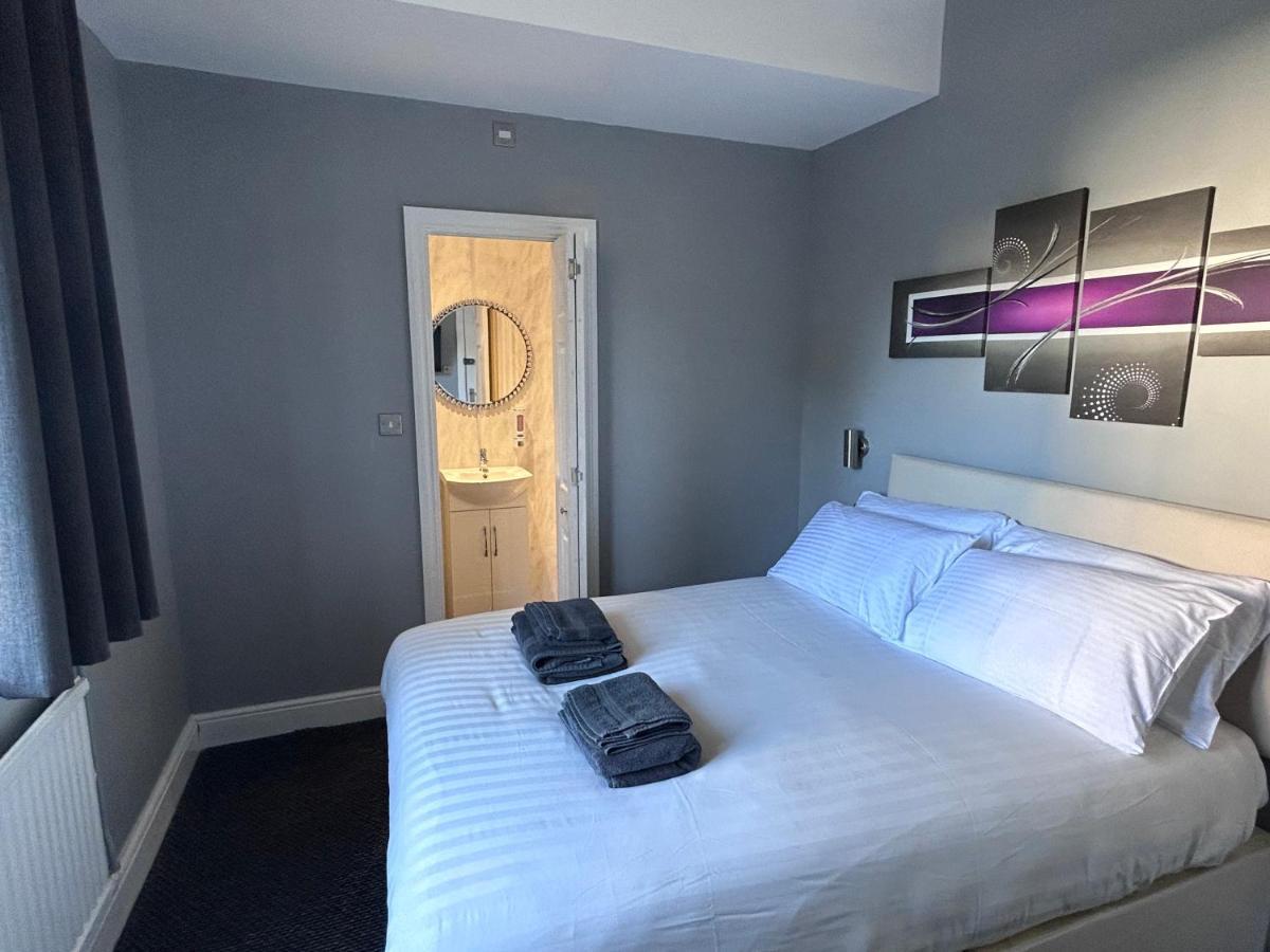 Regency House Hotel Loughborough Bagian luar foto